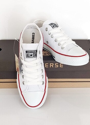 Beyaz Converse (unisex)