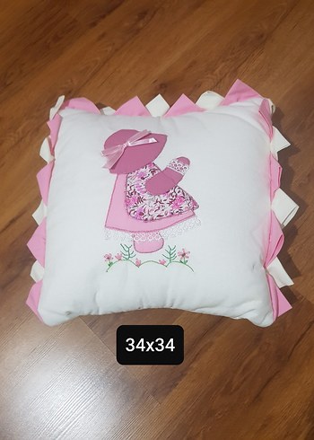 Pembe Nakışlı Dekoratif Yastık - Görsel 2