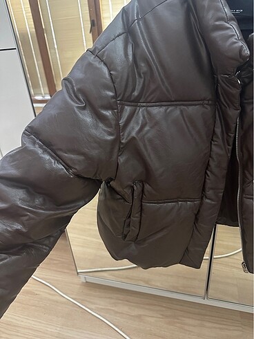 Bershka Şişme mont