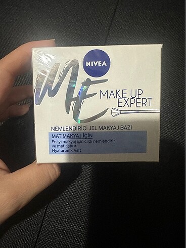 Nivea nemlendirici makyaj bazı