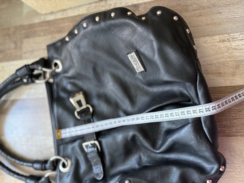 Siyah Deri Tokalı Gotik Kadın Çanta - Görsel 2