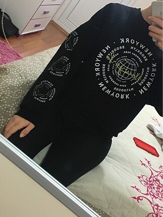 Siyah baskılı sweat
