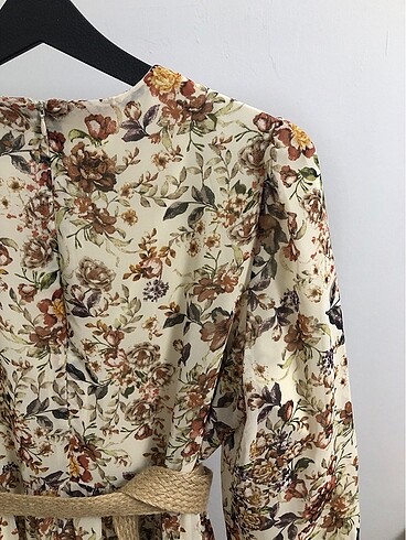 l Beden Kadın çiçekli uzun tül şık elbise zara armine suud armine