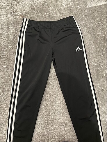 adidas çizgili eşofman