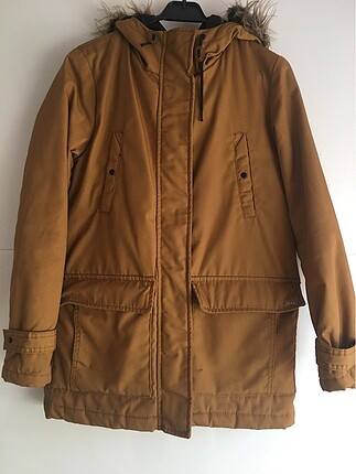 Pull and bear hardal rengi mont
