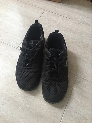 Skechers Siyah spor ayakkabı