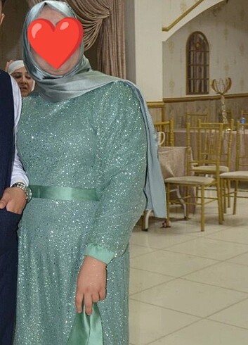 Simli elbise 46 beden aralığında iyi durumda şal ile birlikte gö