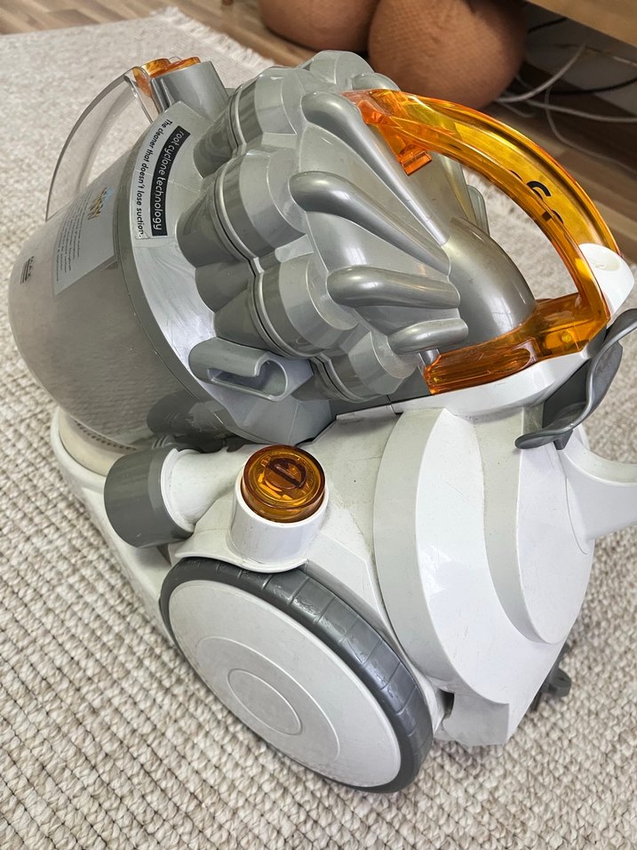 Gri Beyaz Dyson Elektrikli Süpürge - Görsel 2