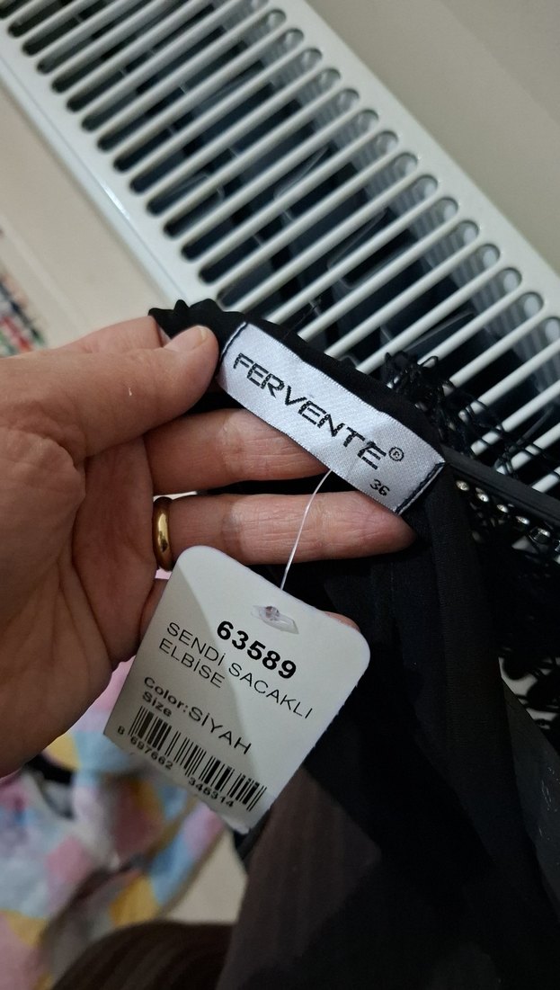 Sırt dekolteli gece elbisesi - Görsel 4