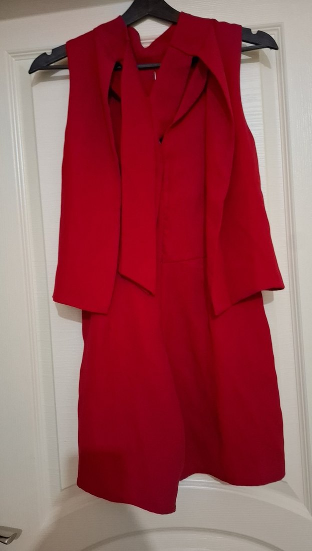 Kırmızı Kolsuz Mini Tulum - Görsel 4