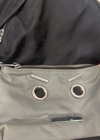 Gri Nakışlı Kadın Sırt Çantası - Görsel 2