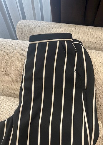 Dikine Çizgili Siyah Kadın Kumaş Pantolon - Görsel 4