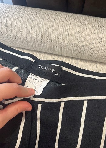 Dikine Çizgili Siyah Kadın Kumaş Pantolon - Görsel 2