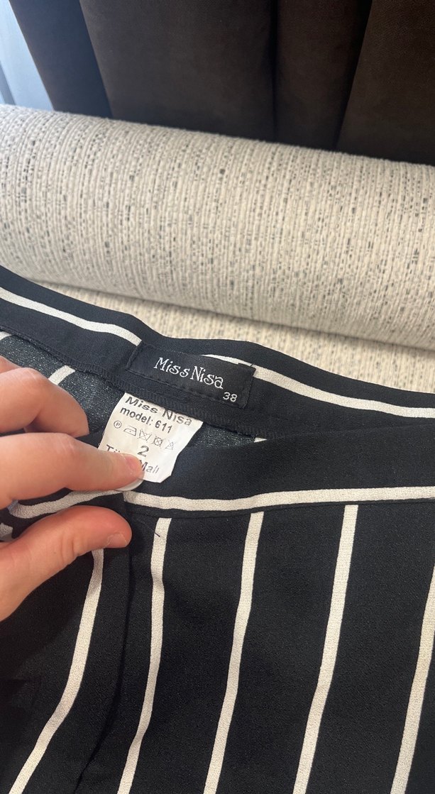 Dikine Çizgili Siyah Kadın Kumaş Pantolon - Görsel 2