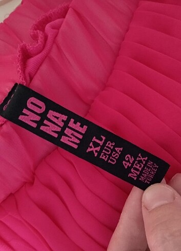 Pembe pileli etek