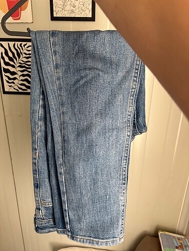 Jean mom