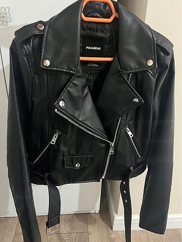 m Beden siyah Renk pull&bear deri ceket
