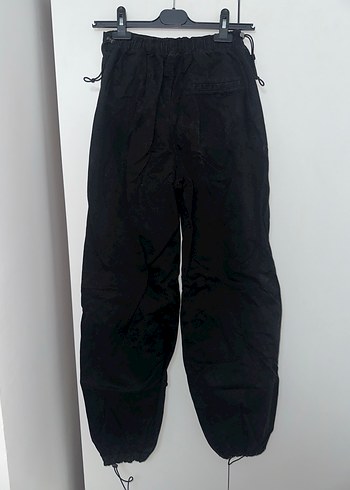 xs Beden siyah Renk Bershka Kadın Siyah Paraşüt Kot Pantolon