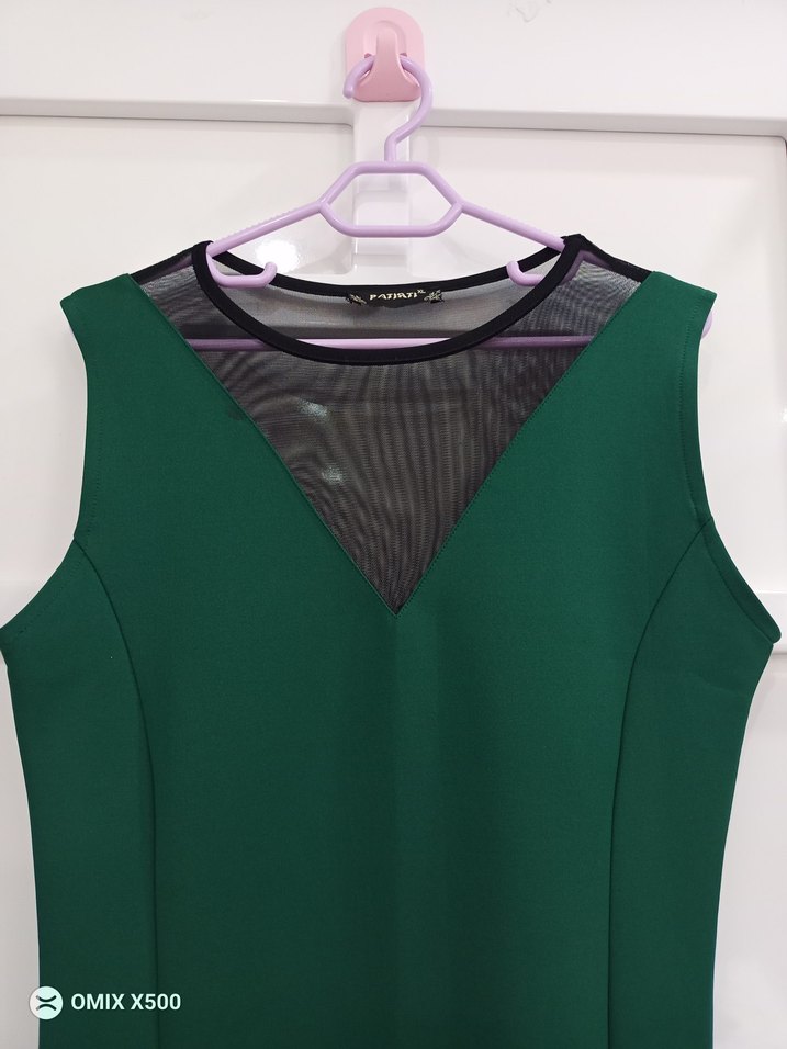 Kolsuz Uzun Yeşil V Yaka Elbise - Görsel 2