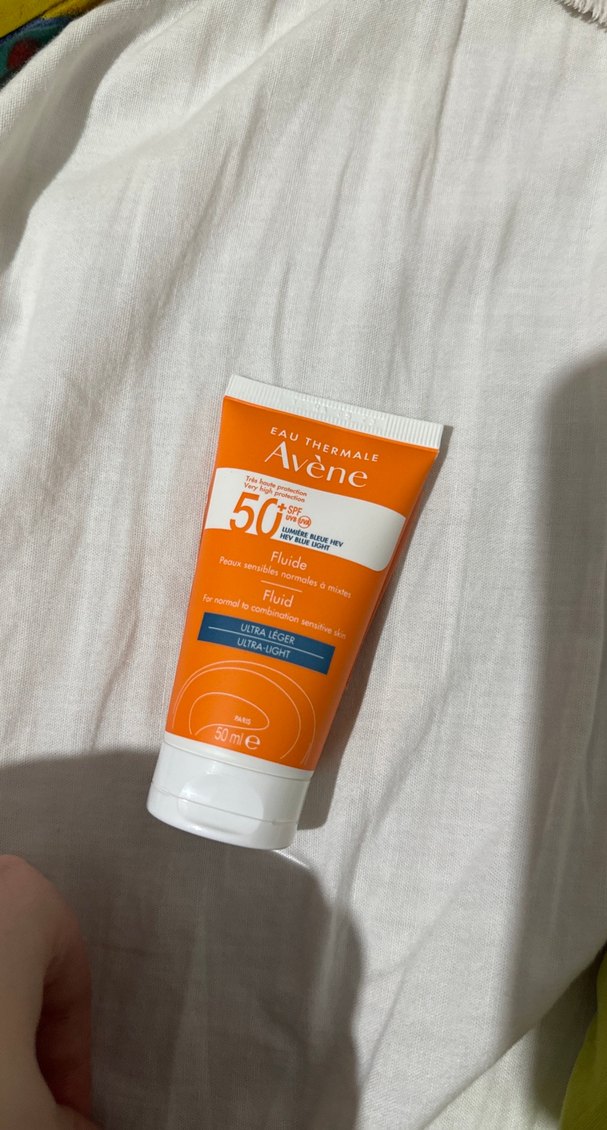 Avène Ultra-Light SPF 50+ Güneş Koruyucu Sıvı 50 ml - Görsel 2