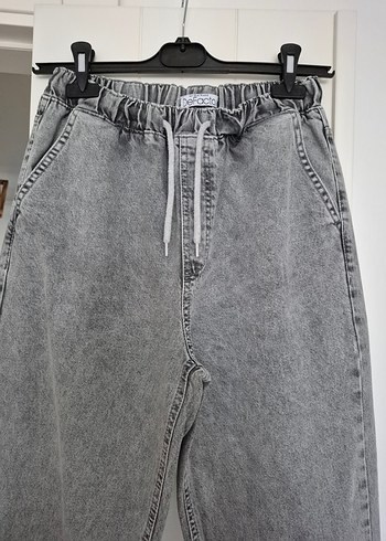 38 Beden Gri Kadın Denim Bol Kesim Kemerli Pantolon
