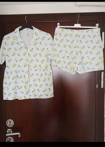 Sarı Desenli Kadın Mini Pijama Takımı