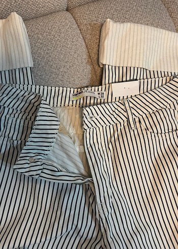 diğer Beden Kadın Beyaz Çizgili Pilili kot Pantolon