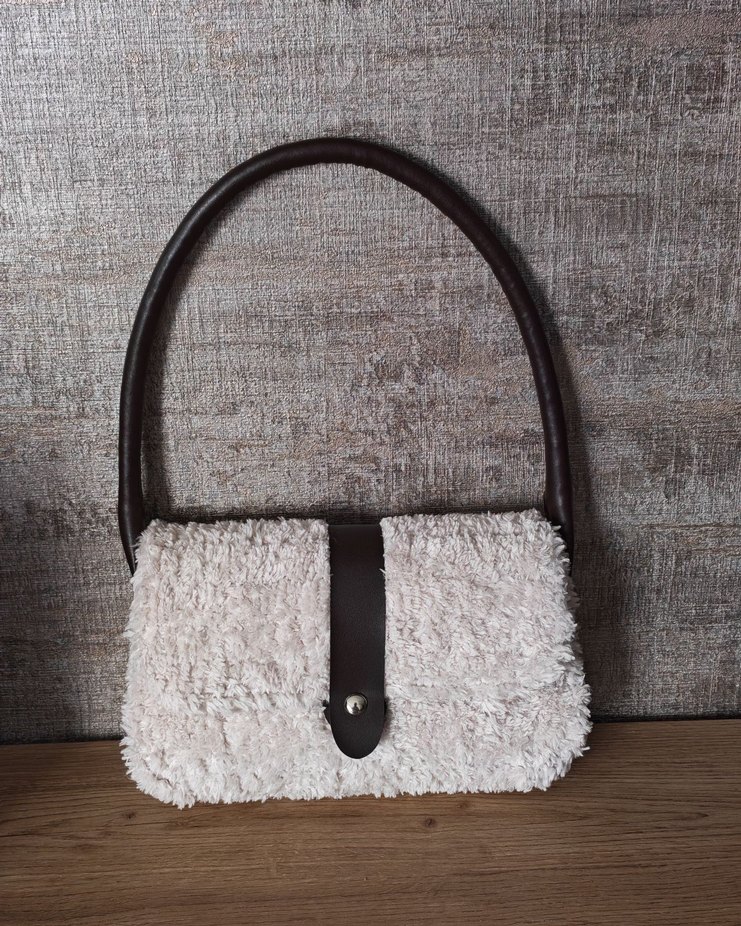 Bej Peluş Kadın Çanta - Görsel 2