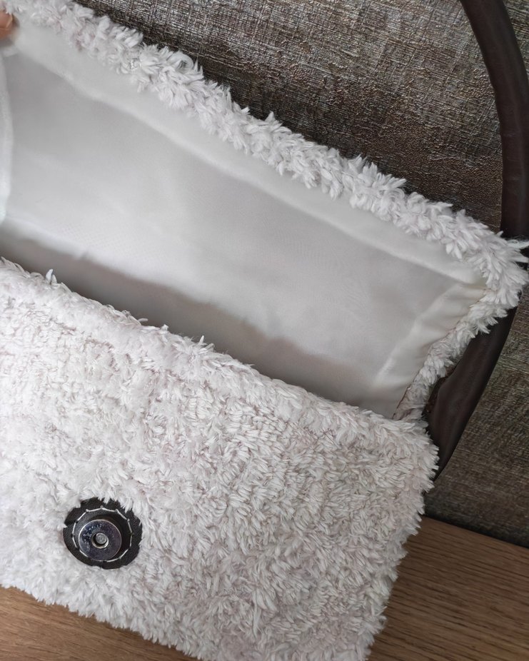 Bej Peluş Kadın Çanta - Görsel 3