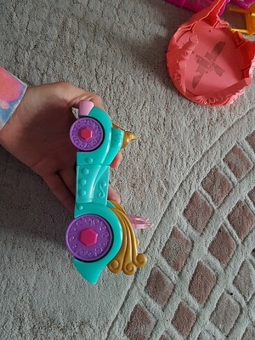  Beden My little pony oyuncak araba