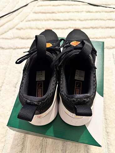 37 Beden siyah Renk Sıfır ayarında Puma spor ayakkabı