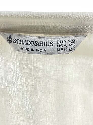 xs Beden beyaz Renk Stradivarius Kısa Elbise %70 İndirimli.