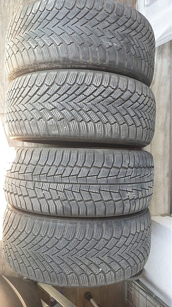 Continental 225/45/17 kışlık lastik