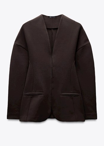 Zara vücuda oturan Blazer