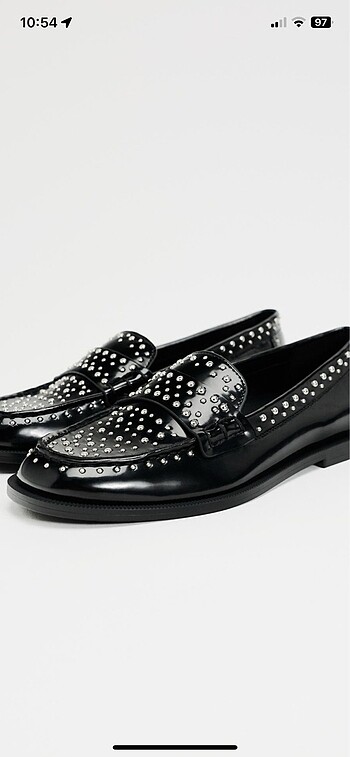 Zara zımbalı loafer