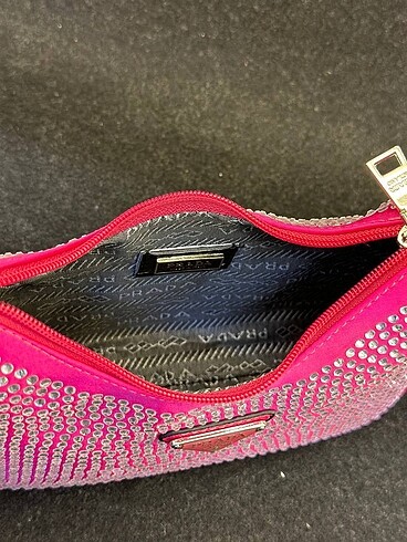 Prada Prada taşlı çanta