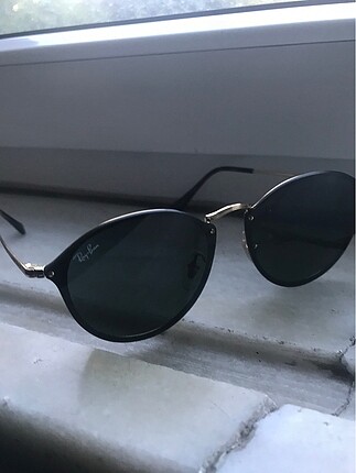 ray ban güneş gözlüğü