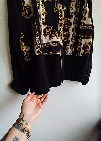 46 Beden çeşitli Renk Unisex Versace mont