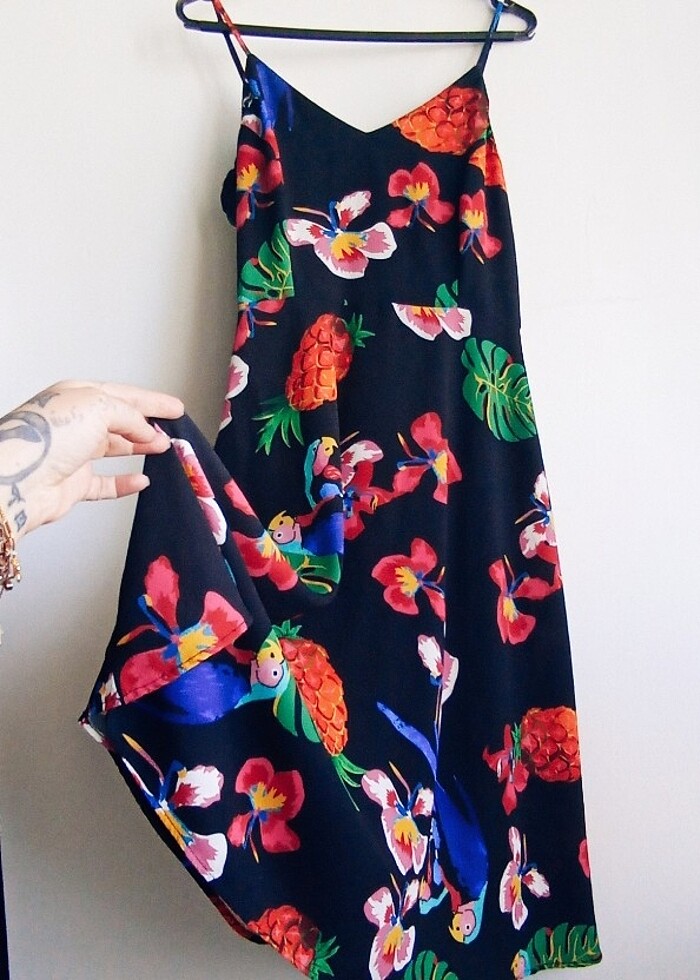 Çiçek desenli çan midi askılı elbise - Görsel 2