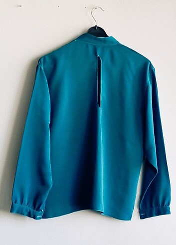 Sırt dekolteli vintage gömlek - Görsel 5