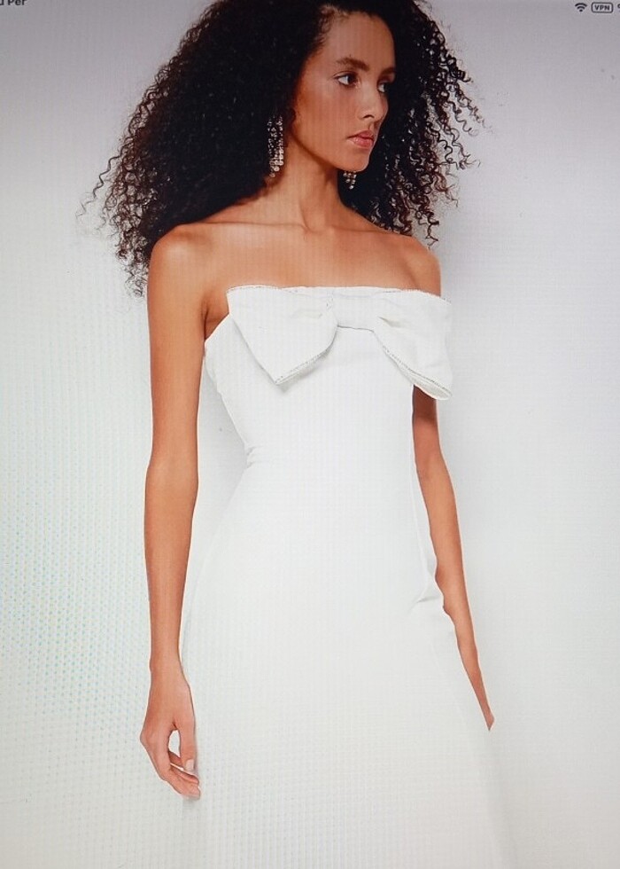 Straplez fiyonklu midi elbise - Görsel 2