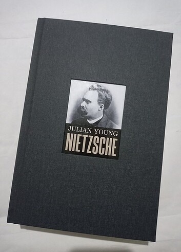 Julian Young Nietzsche Ciltli