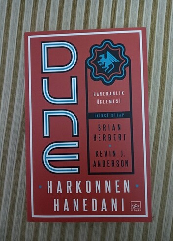 Dune Hanedanlık Üçlemesi