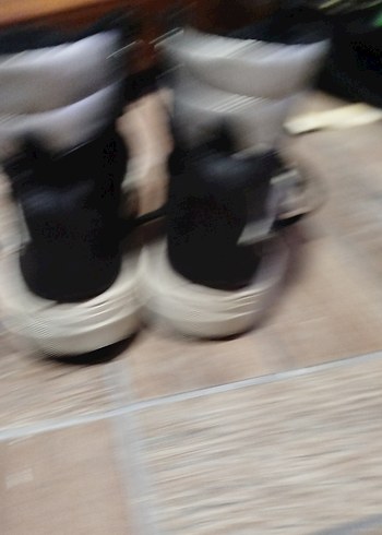 Siyah Sokak Stili Bağcıklar - Görsel 3