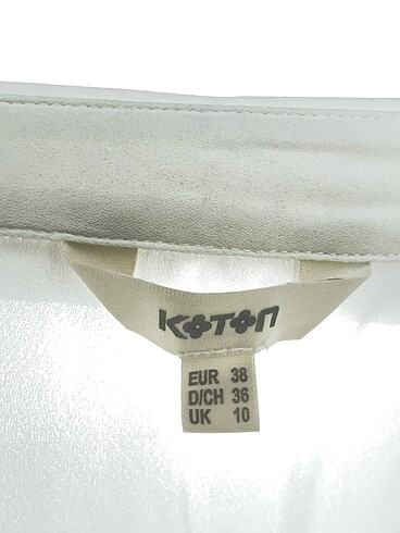 38 Beden beyaz Renk Koton Gömlek %70 İndirimli.