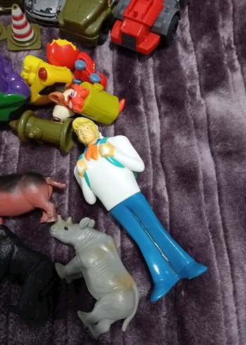 Renkli Çeşitli Oyuncak Seti - Görsel 5