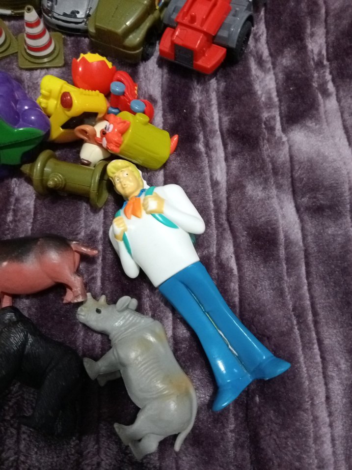 Renkli Çeşitli Oyuncak Seti - Görsel 5