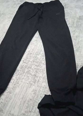 nike m