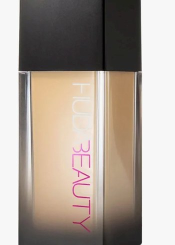 Huda Beauty Huda Beauty FauxFilter Aydınlatıcı Fondöten