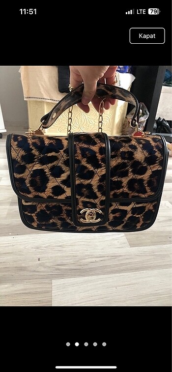Leopar zincir askılı çanta